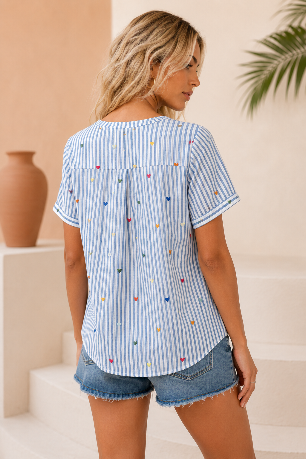 Alisson | Blusa a rayas con estampado de corazones